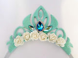 Elastic Elsa Crown